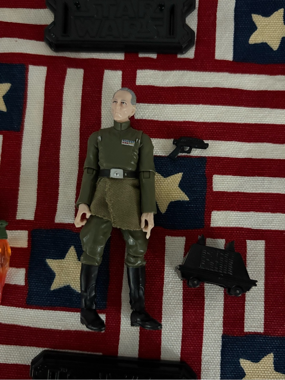 Star Wars Action Figures with Accessories - Bundle Windu, Tarkin, Fett & more - Picture 6 of 7